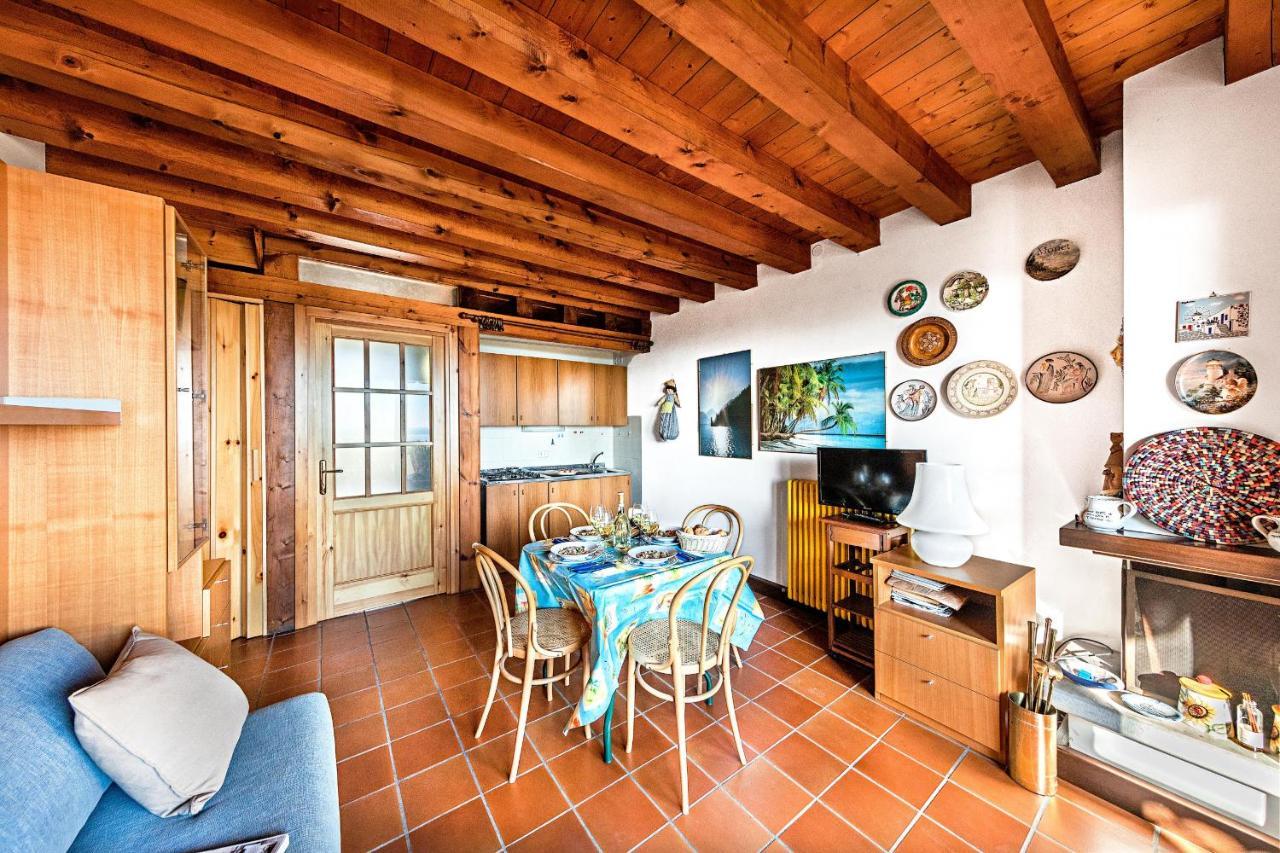 Residence Moniga Porto 1-08 By Wonderful Italy モニーガ・デル・ガルダ エクステリア 写真