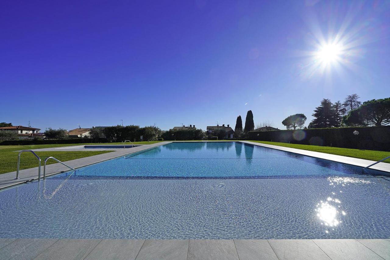 Residence Moniga Porto 1-08 By Wonderful Italy モニーガ・デル・ガルダ エクステリア 写真