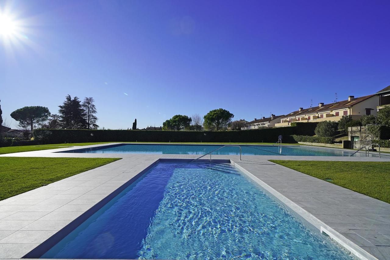 Residence Moniga Porto 1-08 By Wonderful Italy モニーガ・デル・ガルダ エクステリア 写真